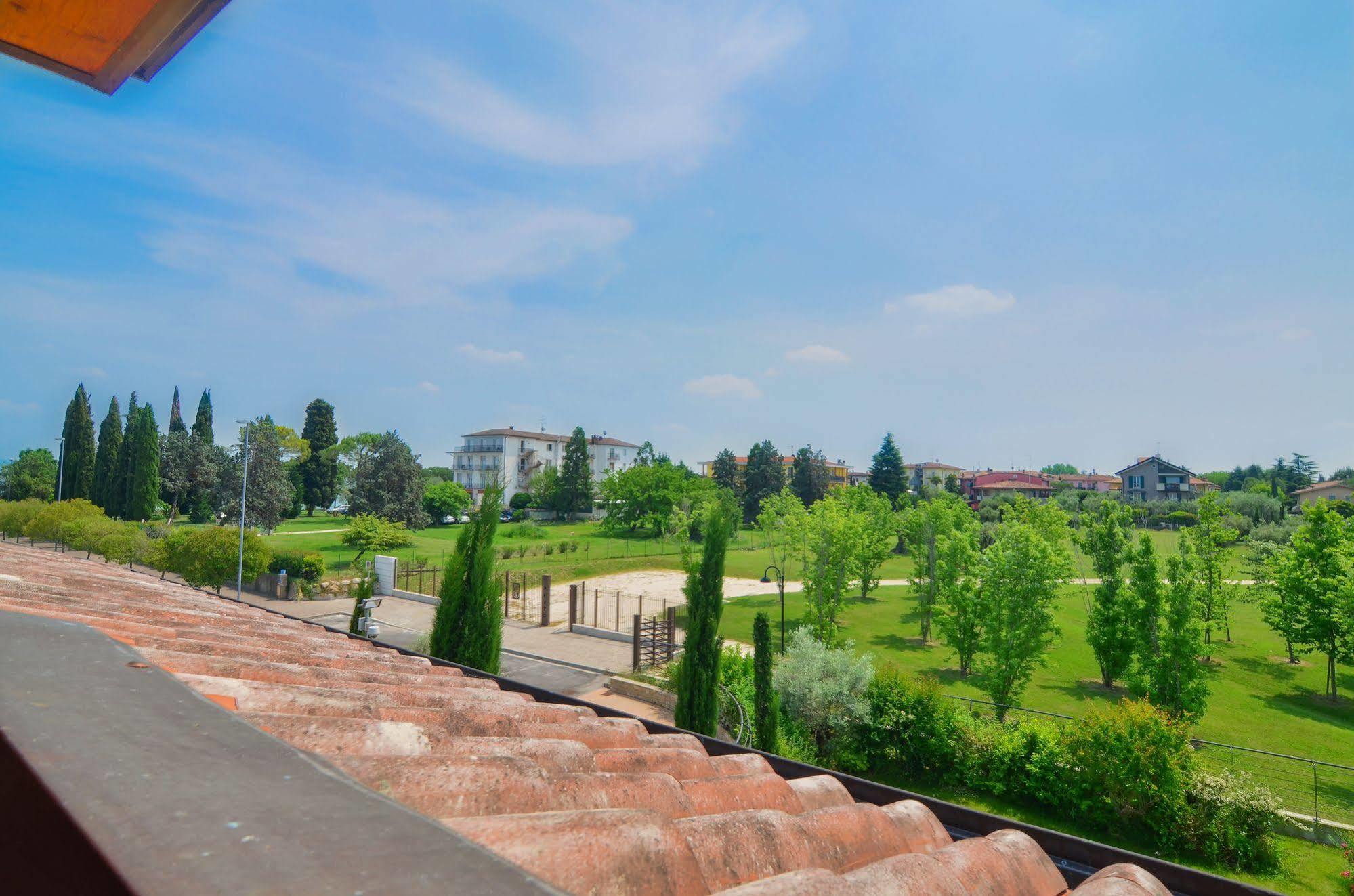 Sirmione Halldis Apartments Exterior foto